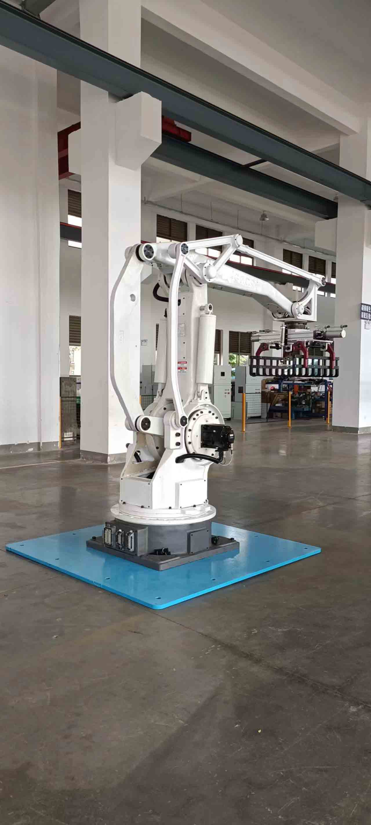 Робот-палетоукладчик грузоподъемностью 200 кг