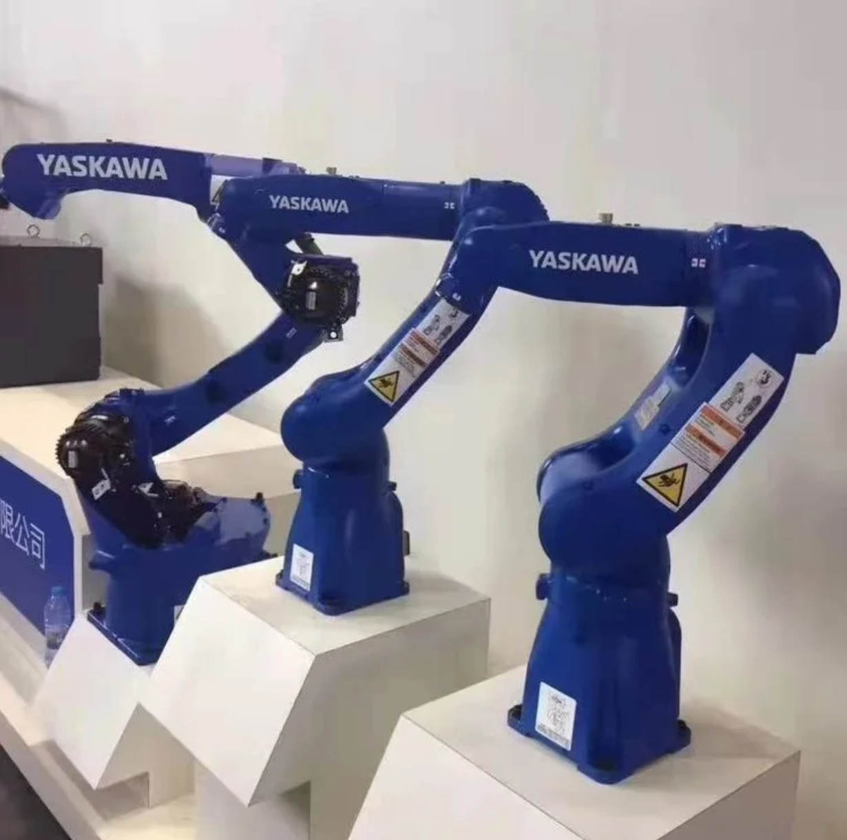 робот-мотоман Яскава